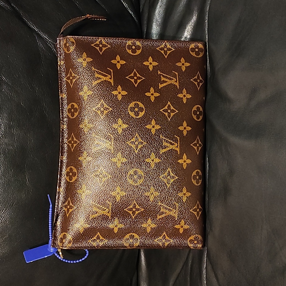 Louis Vuitton authentic made in France clutch toiletry bag beautiful con…